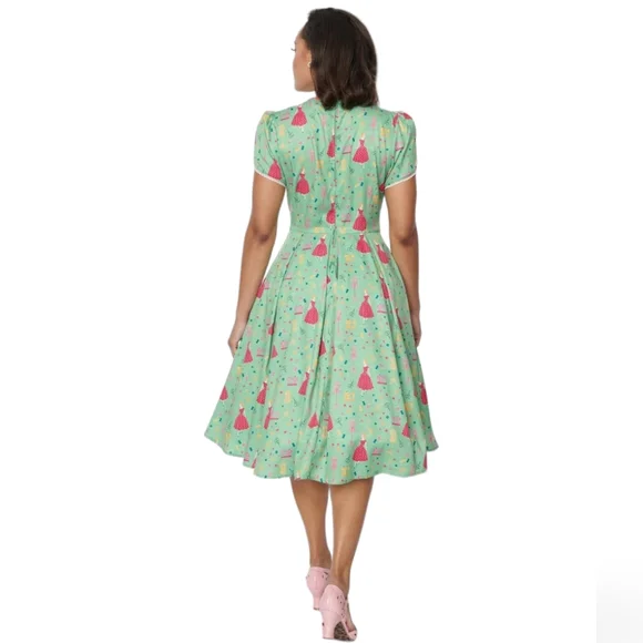 Unique Vintage 1940s Retro Sewing Print Dahlia Swing Dress - Picture 2 of 8